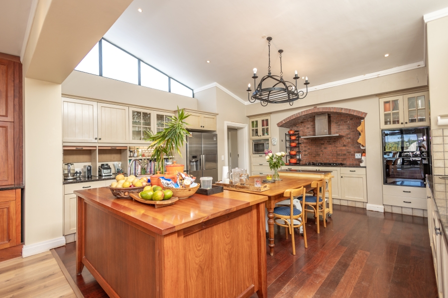 7 Bedroom Property for Sale in Welgedacht Western Cape